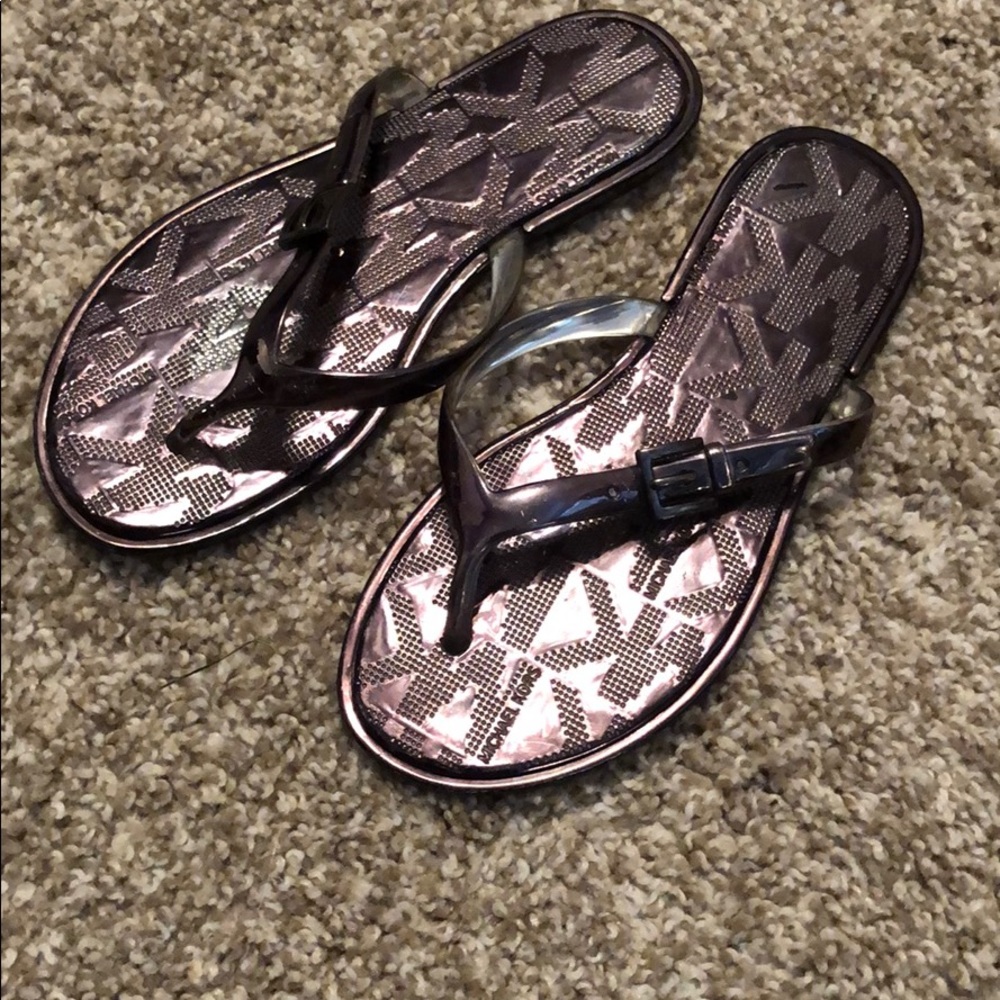 MK flip flops